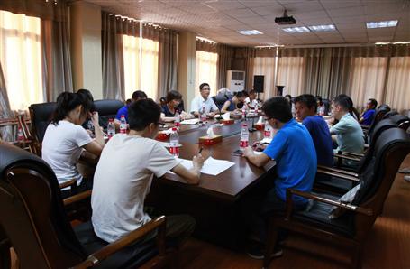 交流總結(jié)，提高財(cái)務(wù)水平