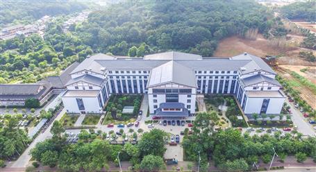 柳州市老年活動中心項(xiàng)目迎來國家優(yōu)質(zhì)工程獎(jiǎng)專家組復(fù)查