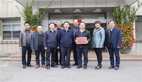 暖心！侯立林到公司送來春節(jié)慰問